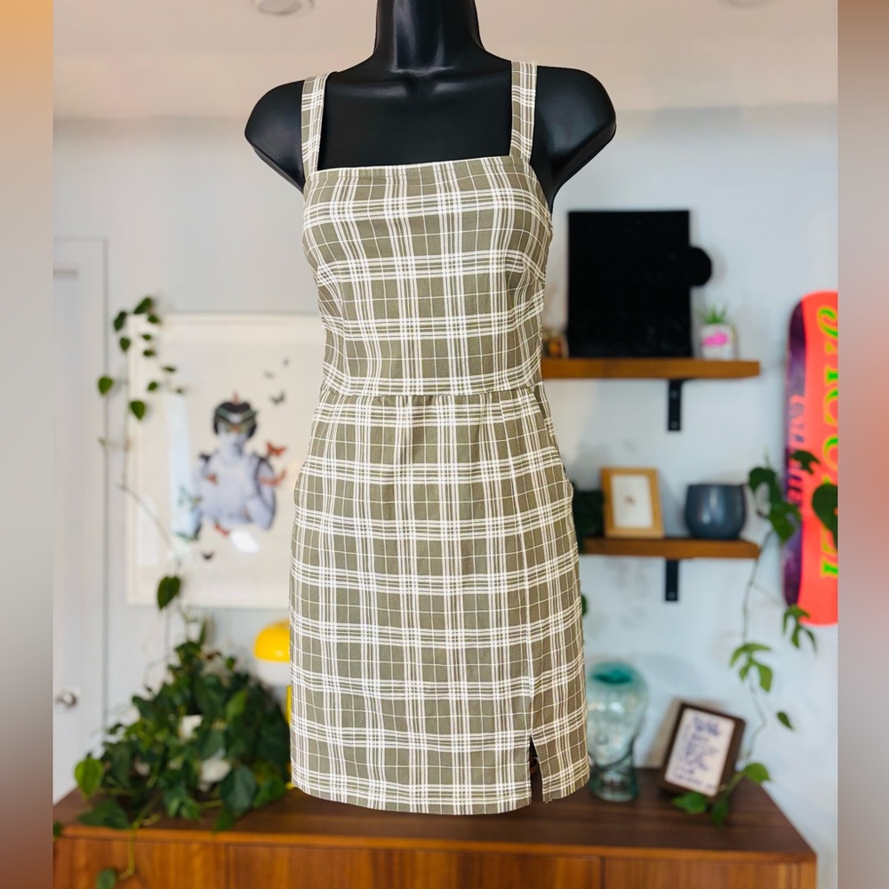 Defrost-NWT-Plaid Patterned Sleeveless Dress